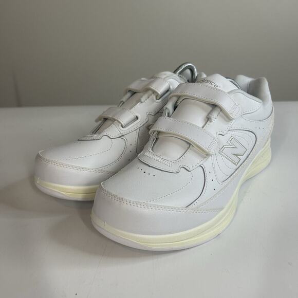 New Balance 577 White Hook Loop Walking Shoes MW577VW Men Size 10 4E - Picture 1 of 9